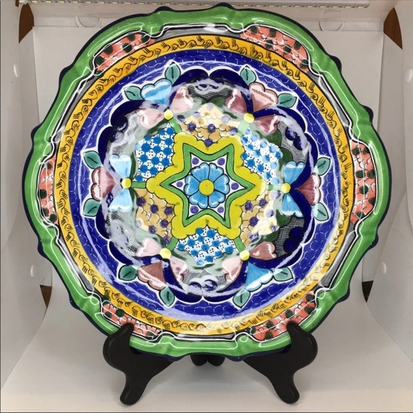 Mexico Vintage hand painted pottery trinket box Pue Hernandez